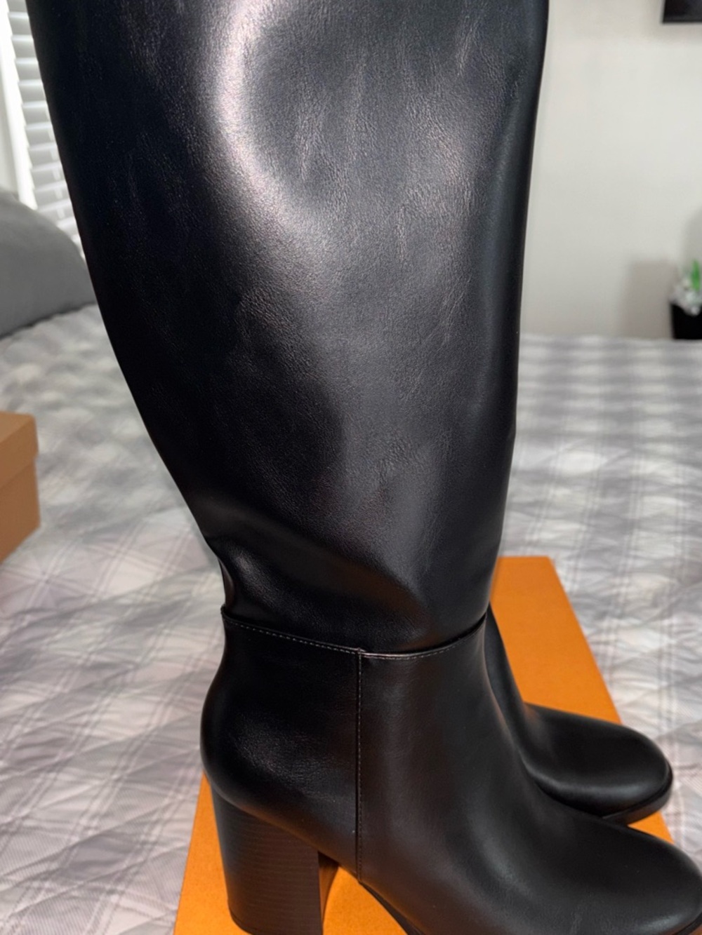 Unisa Black Lanna-J Mid-Calf Boot (Size 9.5 M)